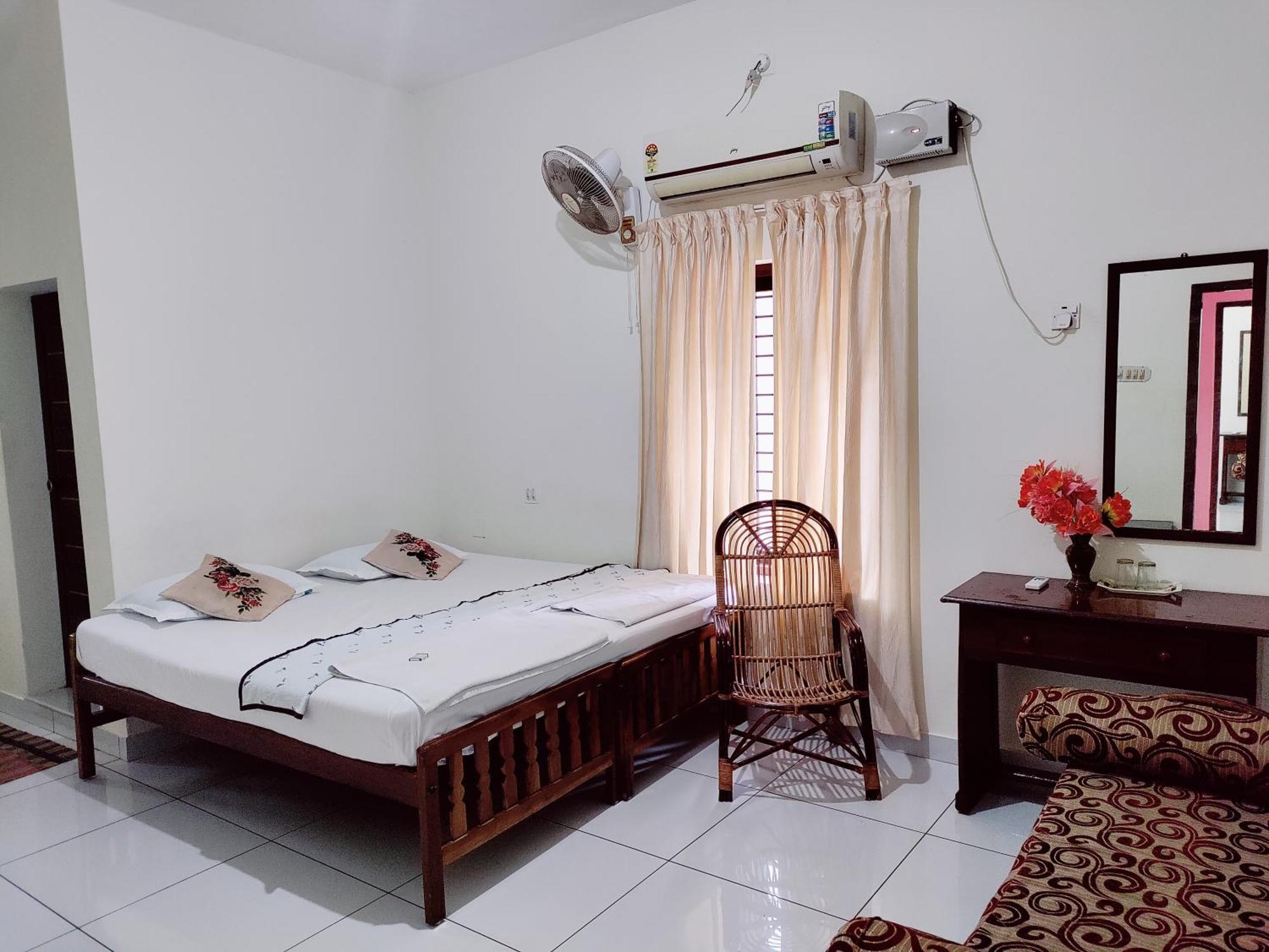 Basuri Beach Resort Varkala Eksteriør billede